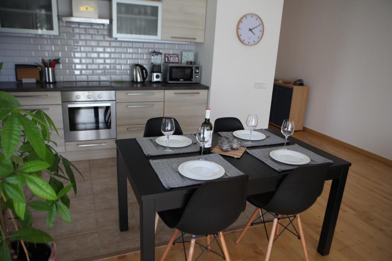 Cozy Home Apartment Kaivas, Free Parking, Self Check-In 리가 외부 사진
